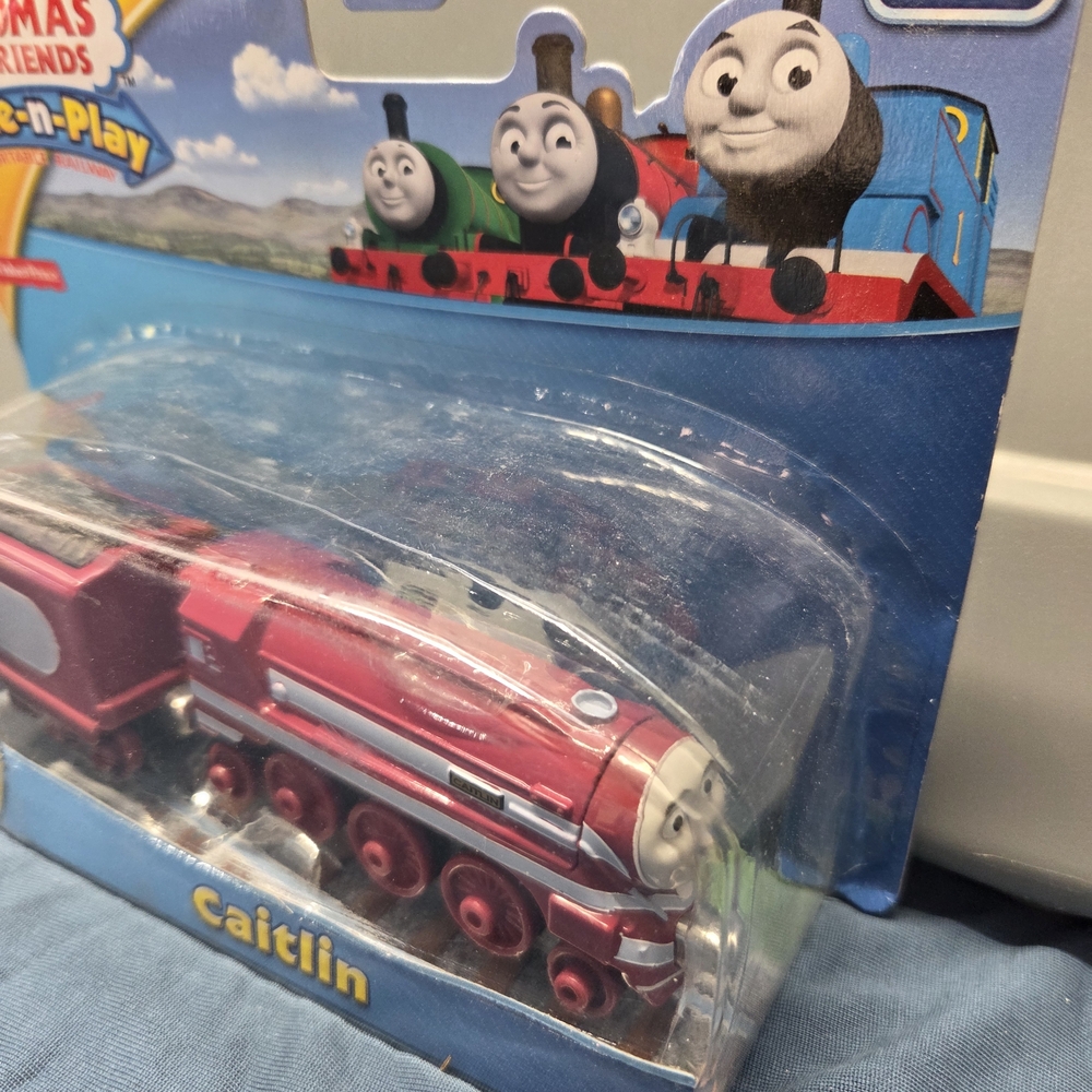 2013 Thomas Take N Play Diecast Metal - CAITLIN - Picture 2 of 5